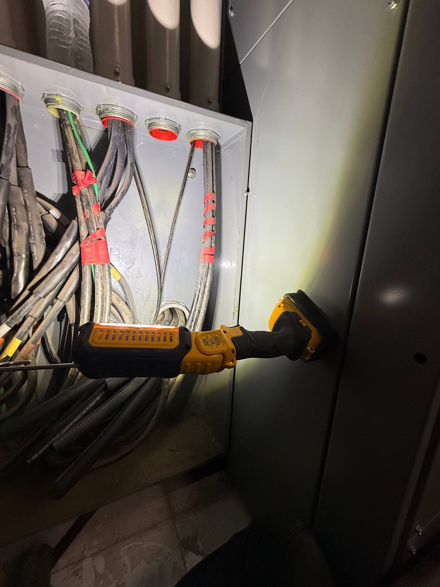 Dewalt "Power stack" Magnetic Battery Base
